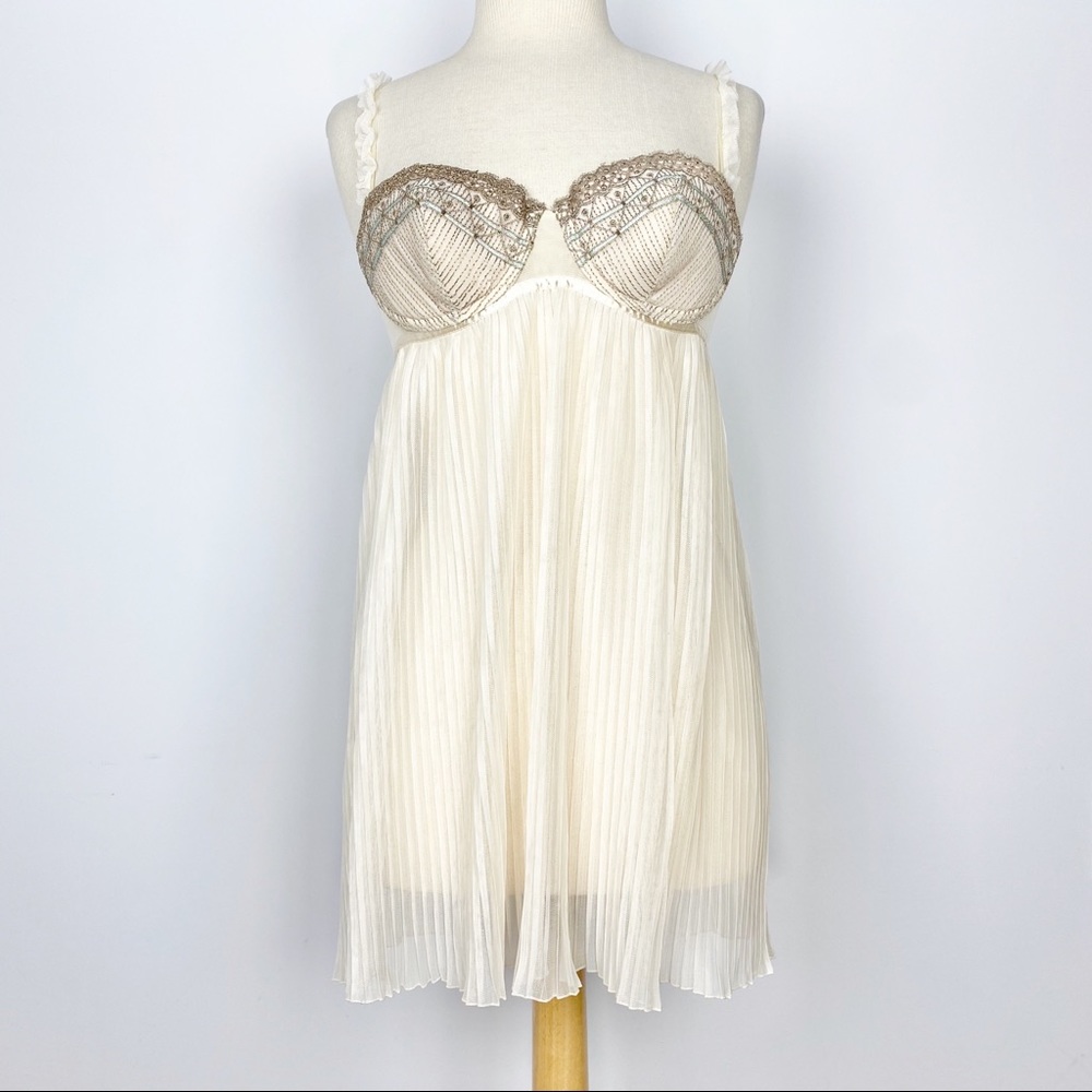 Flora ivory negligee micro pleat babydoll top M